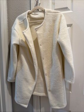 Women's Cream Snap-Front Coat
